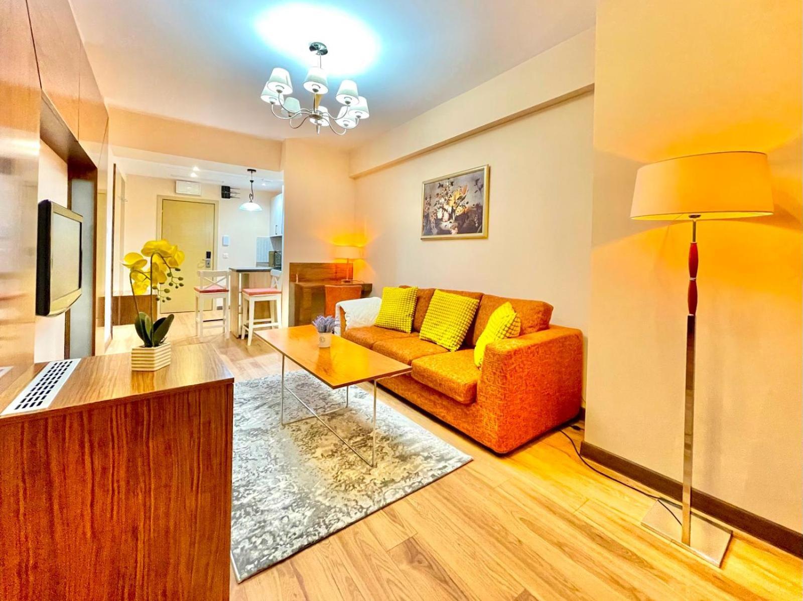 Royal Studio Apartment With A Perfect View - Yamaluxe Bucureşti Exterior foto